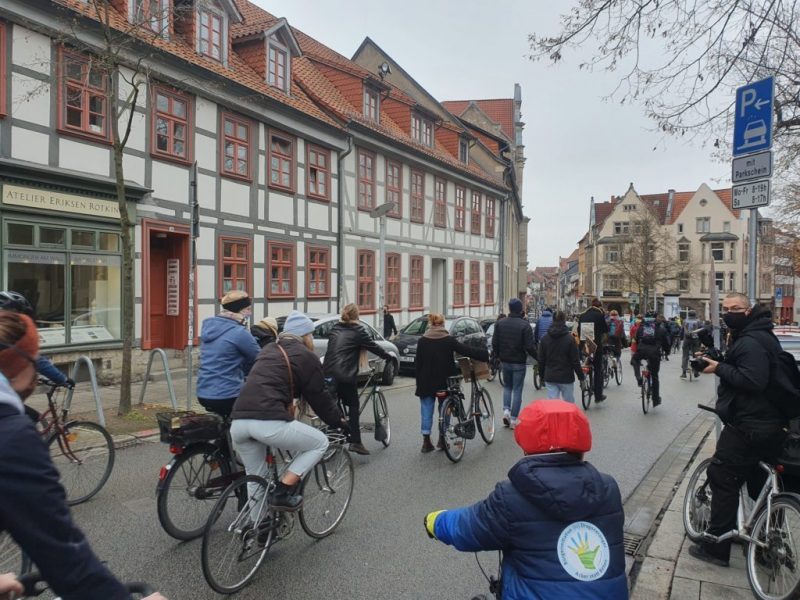 Fahrraddemo-Dannenröder-Forst-scaled-e1607869912580