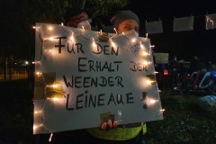 Kundgebung-Dragoneranger-12.11.-Plakat-mit-Beleuchtung